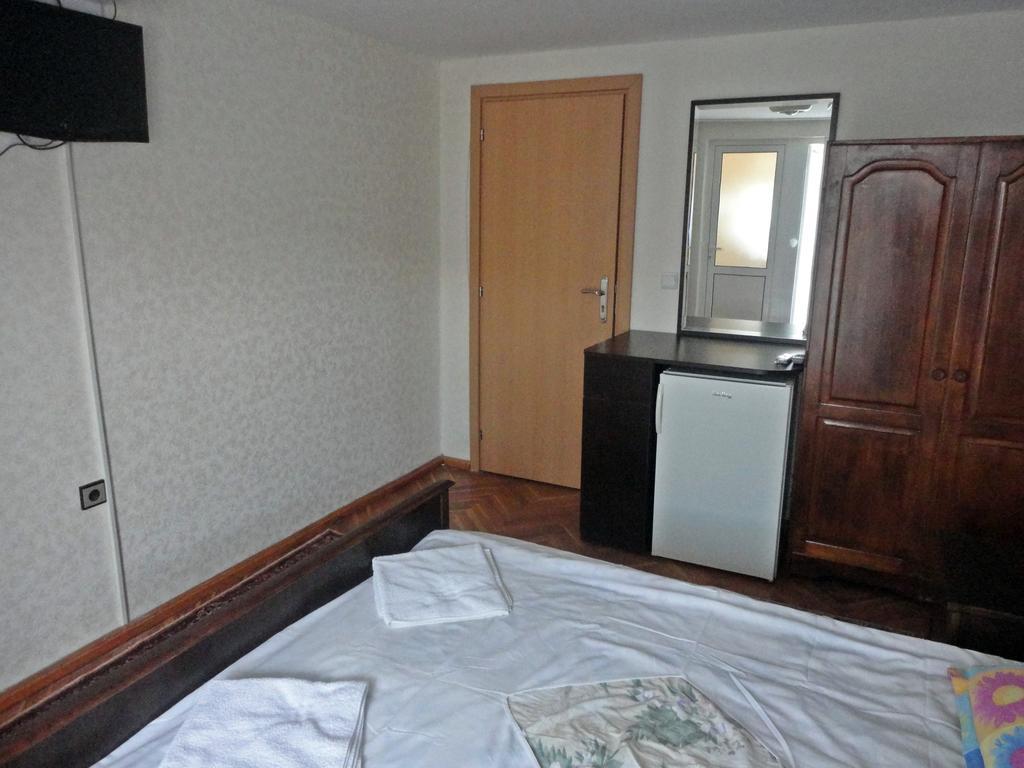 Guest Rooms Casa Luba Sveti Vlas Quarto foto