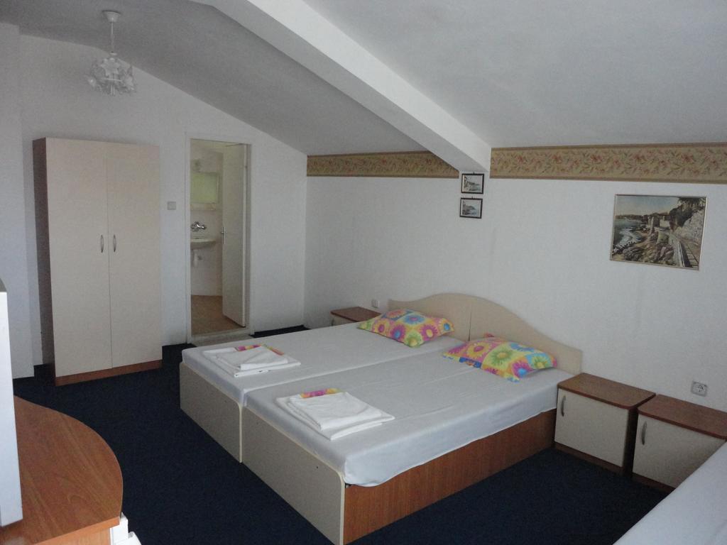 Guest Rooms Casa Luba Sveti Vlas Quarto foto